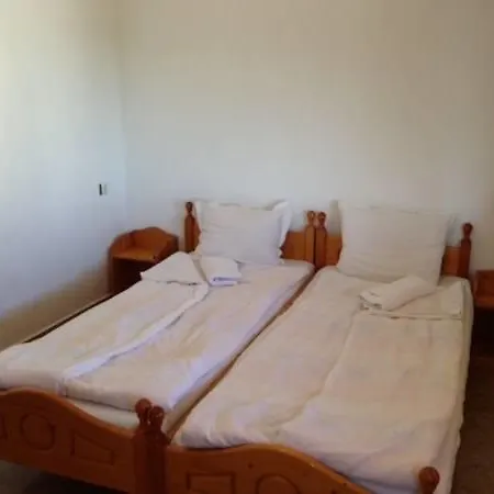 Konukevi Yoana Tsvetelina Byala (Varna)